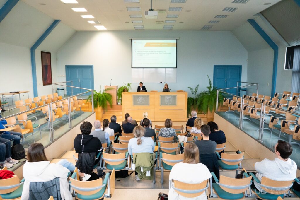 Aula Błękitna UO rozpoczęcie części dydaktycznej projektu